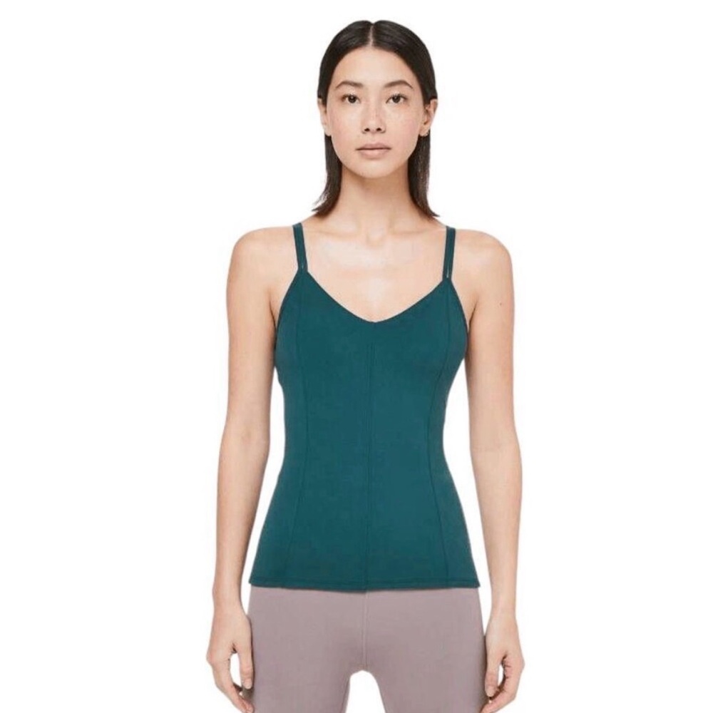 Lululemon hugged and held tank